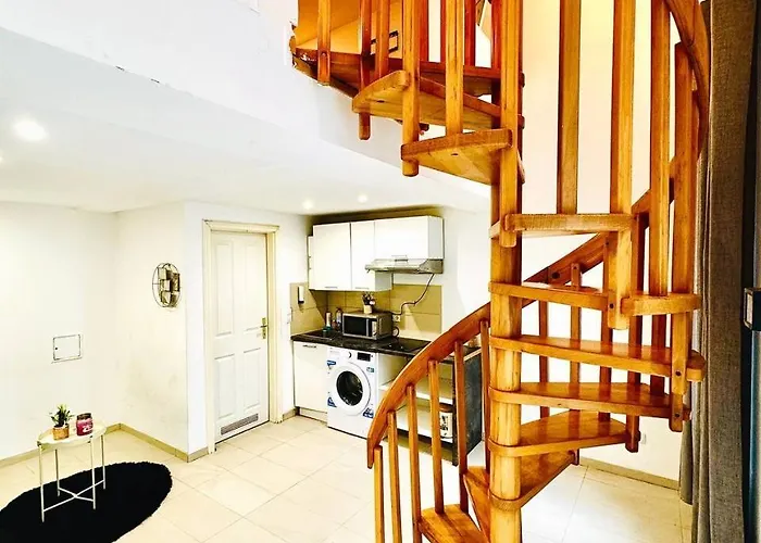 Charming - Close To Attractions Mz1 Apartment
