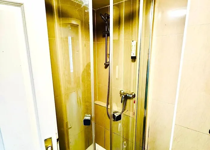 Charming - Close To Attractions Mz1 *