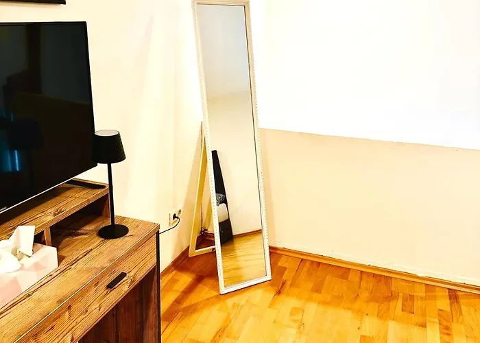 Charming - Close To Attractions Mz1 Apartment *